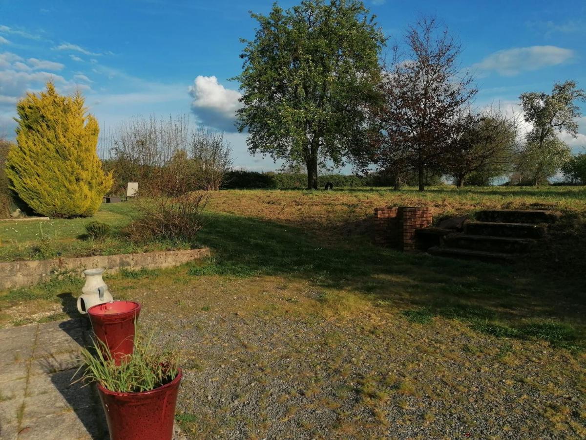 Le Petit Verger Céaucé Exterior foto